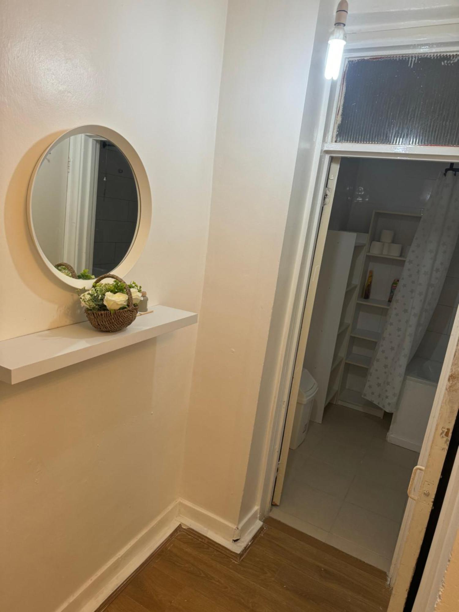 One Bedroom Apartment In Tower Bridge Road Londres Exterior foto